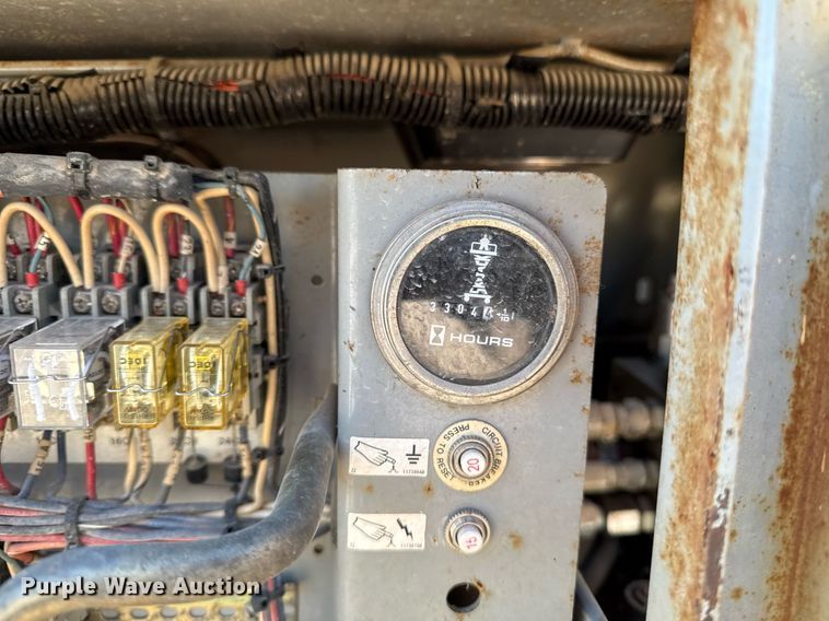 image for item DT0669 2006 Skyjack SJ7127 scissor lift