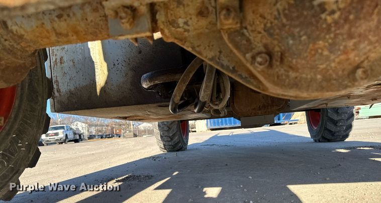 image for item DT0669 2006 Skyjack SJ7127 scissor lift