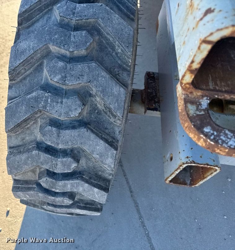 image for item DT0669 2006 Skyjack SJ7127 scissor lift