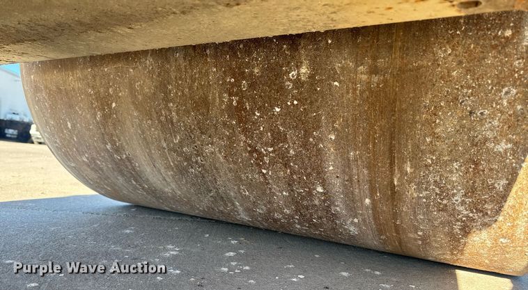 image for item DT0670 1995 Ingersoll Rand DD-22 double drum vibratory roller