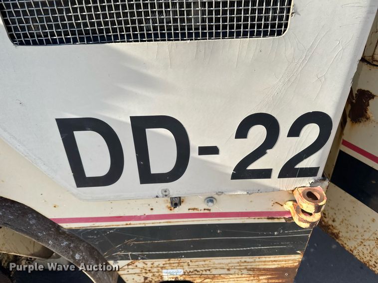 image for item DT0670 1995 Ingersoll Rand DD-22 double drum vibratory roller