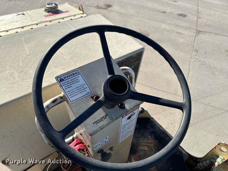 image for item DT0670 1995 Ingersoll Rand DD-22 double drum vibratory roller