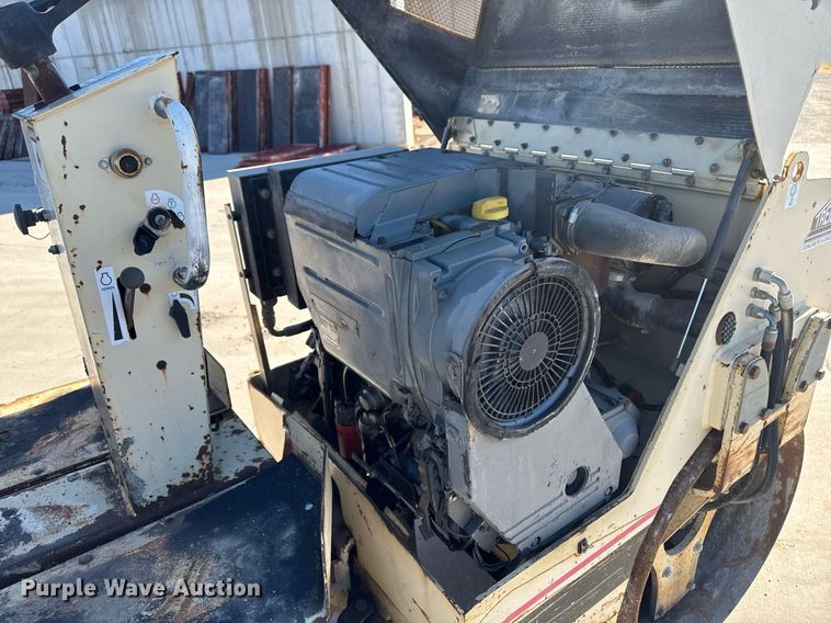 image for item DT0670 1995 Ingersoll Rand DD-22 double drum vibratory roller