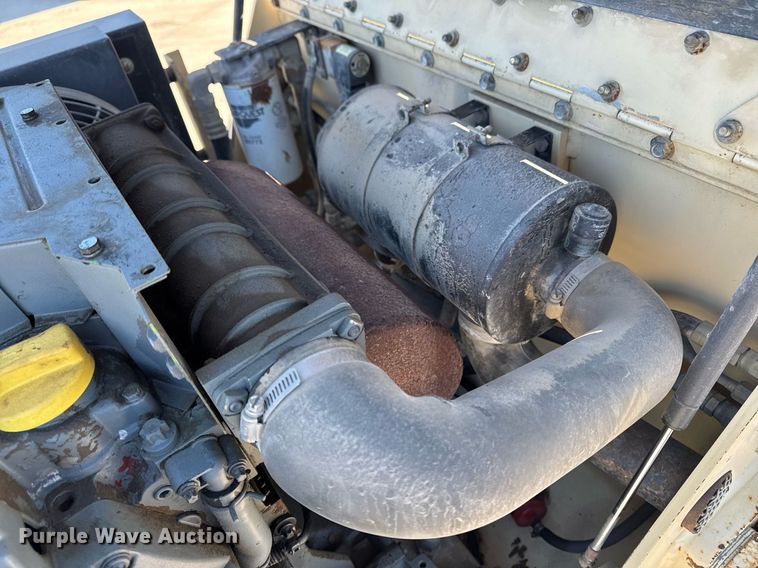 image for item DT0670 1995 Ingersoll Rand DD-22 double drum vibratory roller