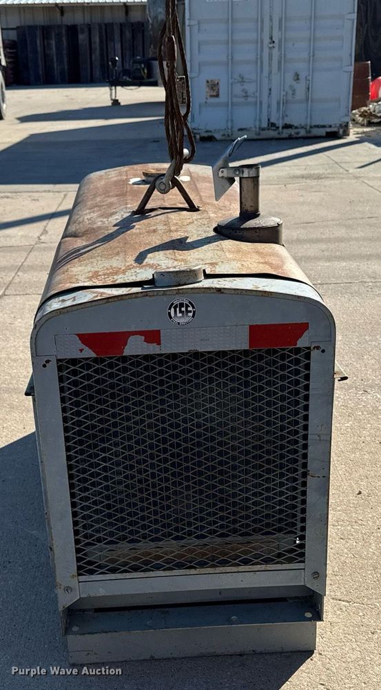 image for item DT0672 Lincoln Electric Shield-Arc SA-250 welder/generator