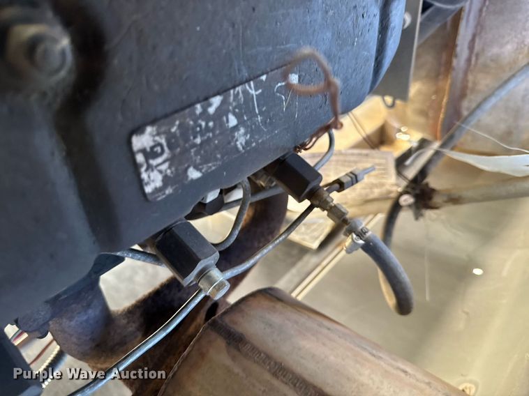 image for item DT0672 Lincoln Electric Shield-Arc SA-250 welder/generator