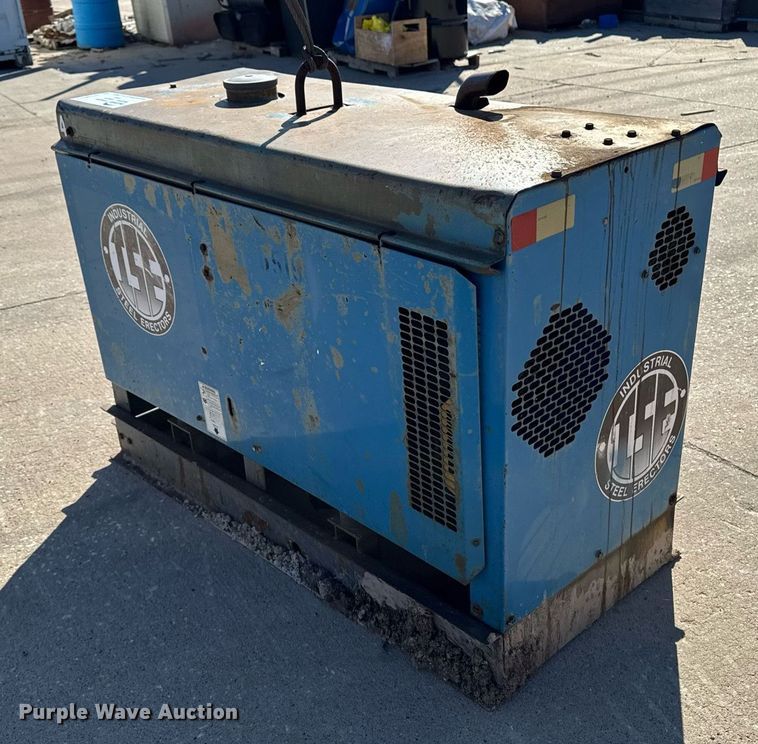 image for item DT0673 Miller Big Blue 251D welder/generator