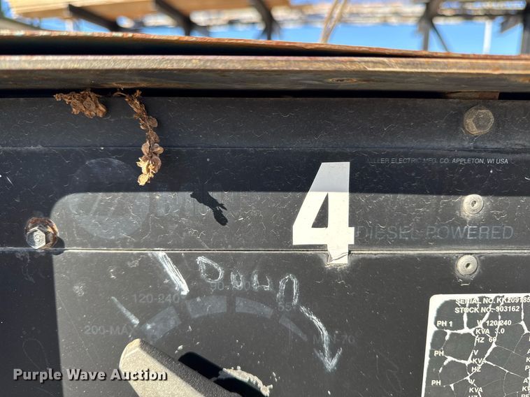 image for item DT0673 Miller Big Blue 251D welder/generator