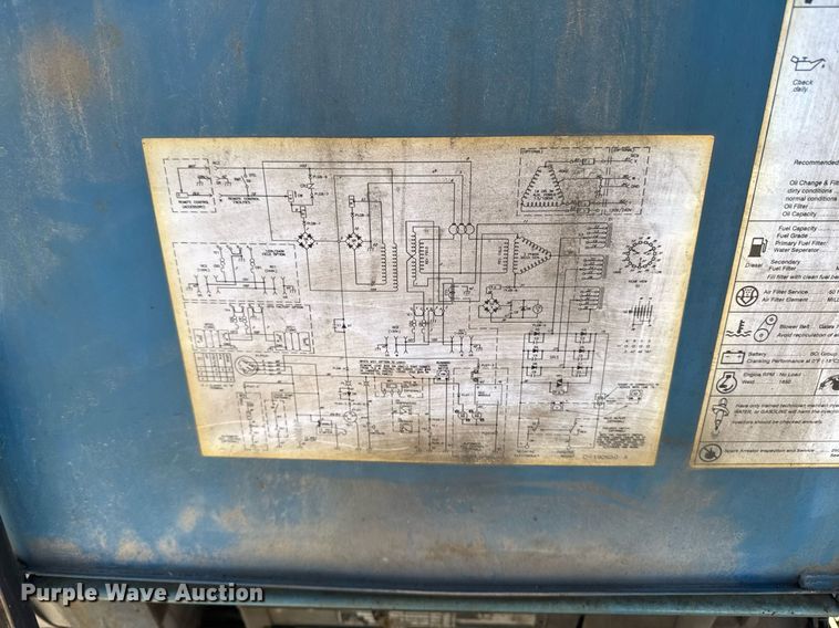 image for item DT0673 Miller Big Blue 251D welder/generator