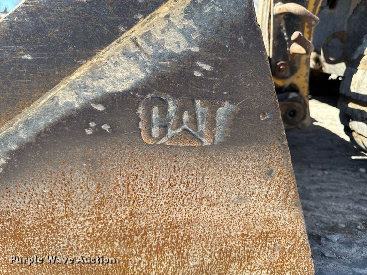 image for item DT0680 2011 Caterpillar 259B tracked skid steer loader