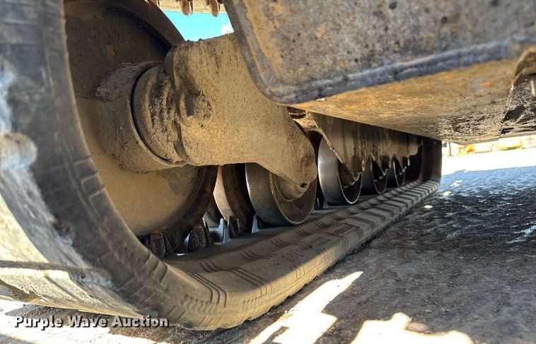 image for item DT0680 2011 Caterpillar 259B tracked skid steer loader