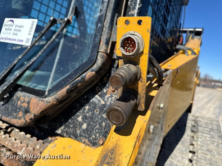 image for item DT0680 2011 Caterpillar 259B tracked skid steer loader