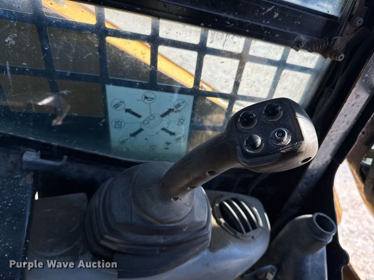 image for item DT0680 2011 Caterpillar 259B tracked skid steer loader