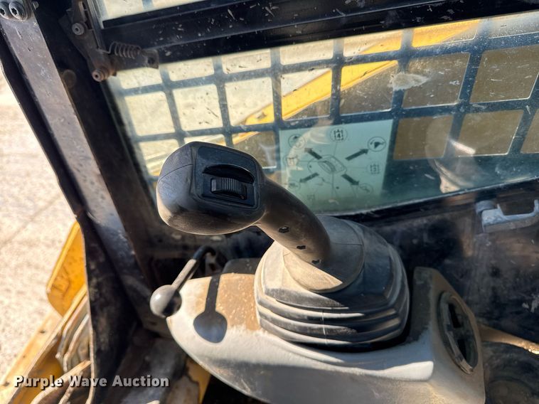 image for item DT0680 2011 Caterpillar 259B tracked skid steer loader