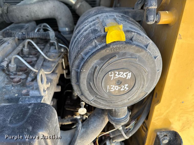 image for item DT0680 2011 Caterpillar 259B tracked skid steer loader