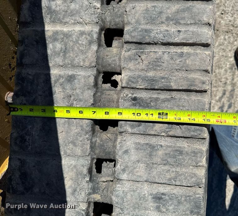 image for item DT0680 2011 Caterpillar 259B tracked skid steer loader