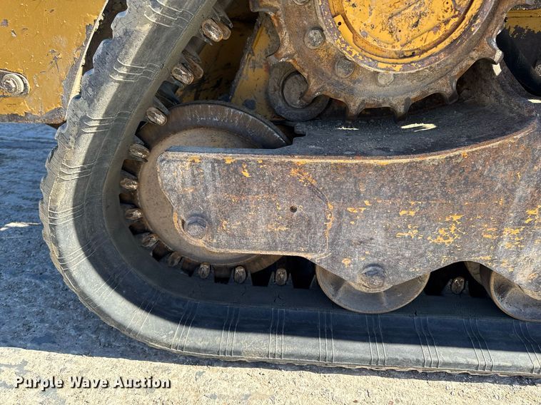 image for item DT0680 2011 Caterpillar 259B tracked skid steer loader