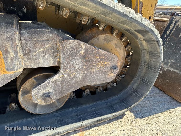 image for item DT0680 2011 Caterpillar 259B tracked skid steer loader