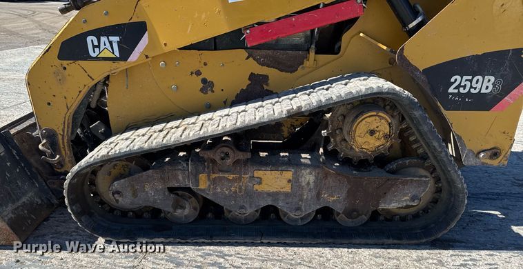 image for item DT0680 2011 Caterpillar 259B tracked skid steer loader