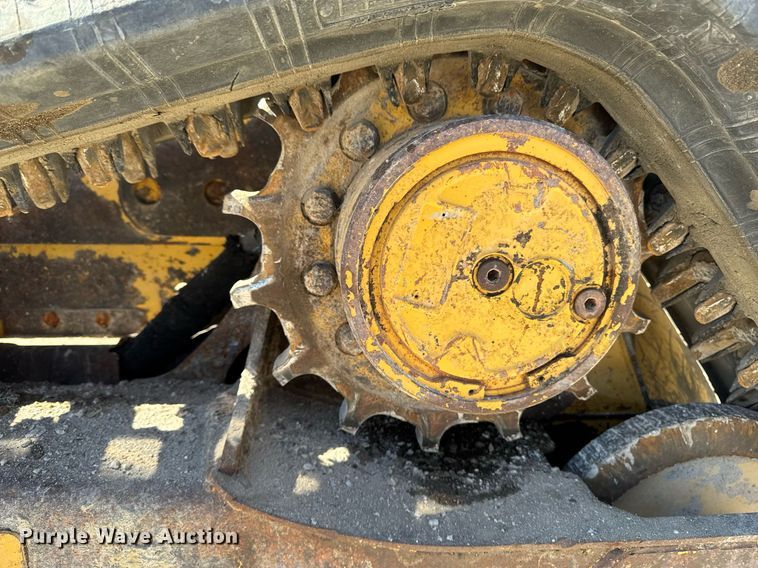 image for item DT0680 2011 Caterpillar 259B tracked skid steer loader