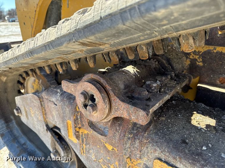 image for item DT0680 2011 Caterpillar 259B tracked skid steer loader