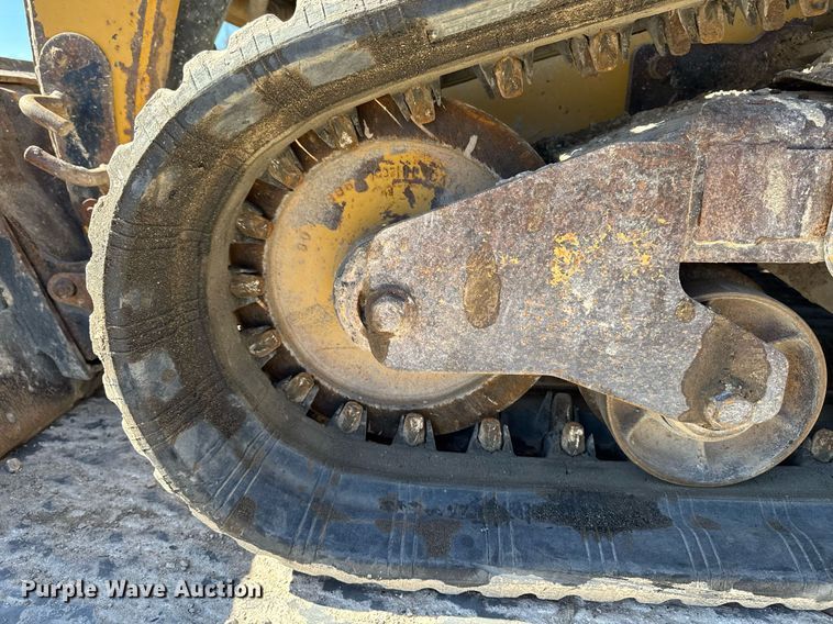 image for item DT0680 2011 Caterpillar 259B tracked skid steer loader