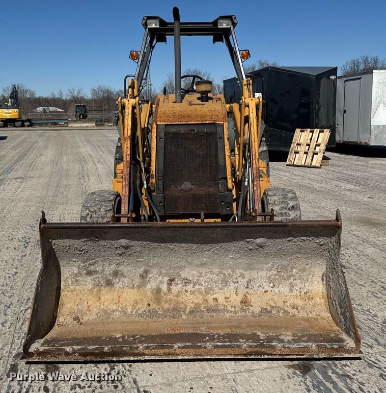 image for item DT0683 1996 Case 570 LXT industrial tractor