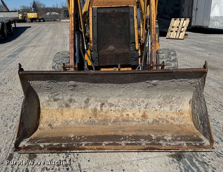 image for item DT0683 1996 Case 570 LXT industrial tractor