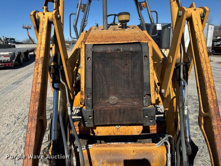 image for item DT0683 1996 Case 570 LXT industrial tractor