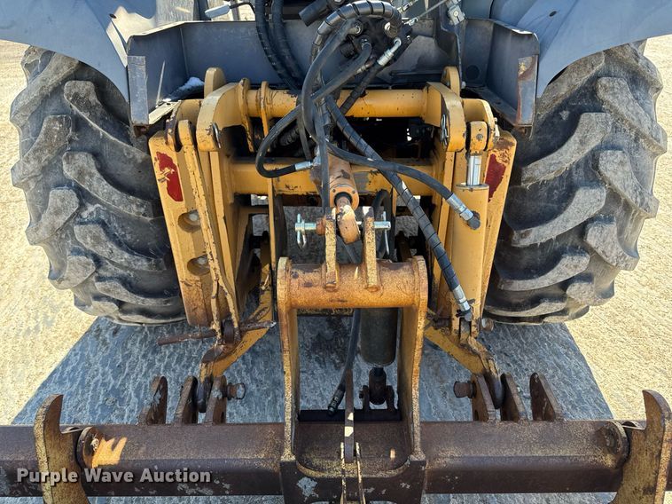 image for item DT0683 1996 Case 570 LXT industrial tractor