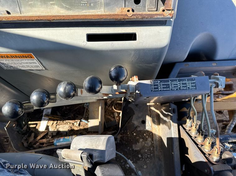 image for item DT0683 1996 Case 570 LXT industrial tractor