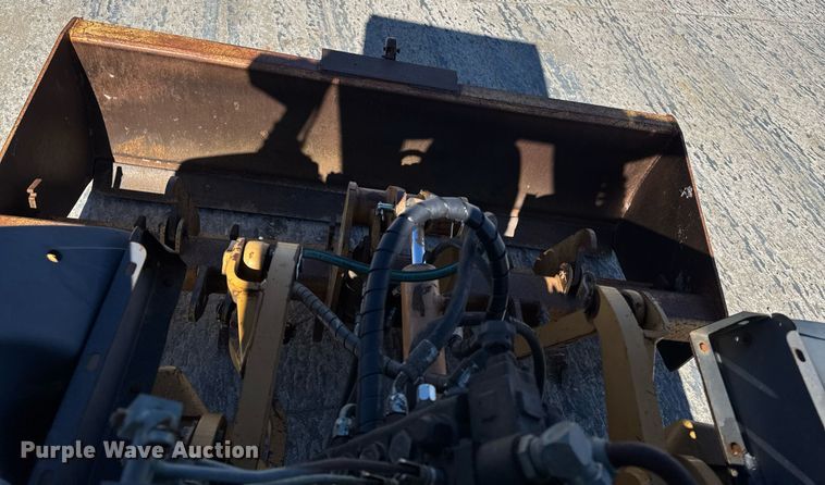 image for item DT0683 1996 Case 570 LXT industrial tractor