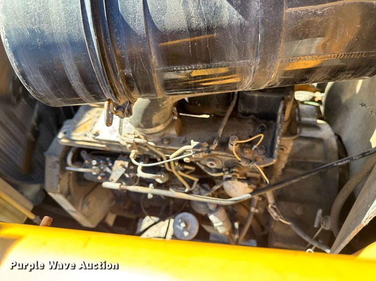 image for item DT0683 1996 Case 570 LXT industrial tractor