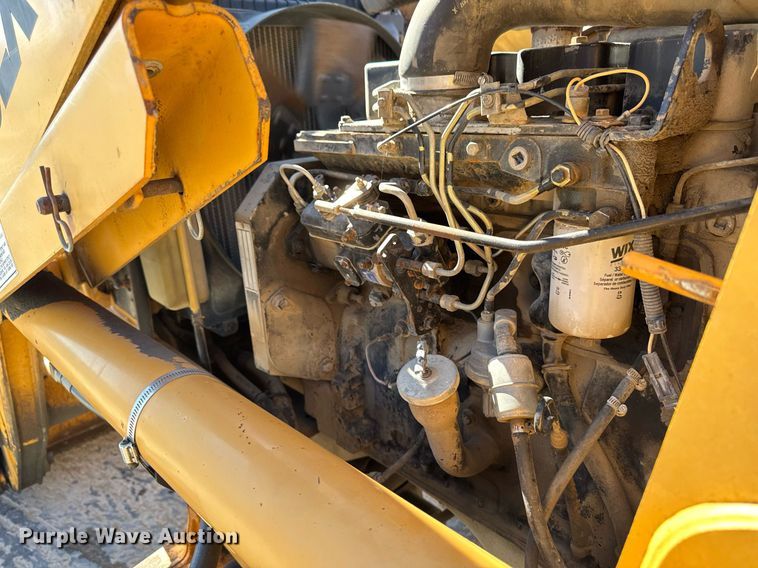 image for item DT0683 1996 Case 570 LXT industrial tractor