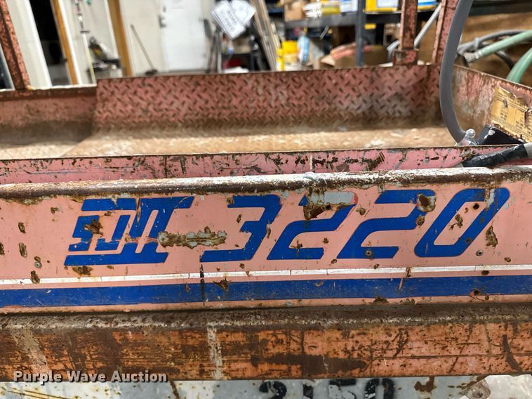 image for item DT0684 2005 Skyjack SJ 3220 scissor lift