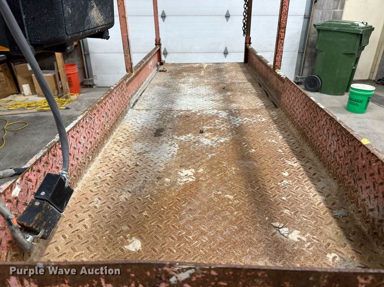 image for item DT0684 2005 Skyjack SJ 3220 scissor lift