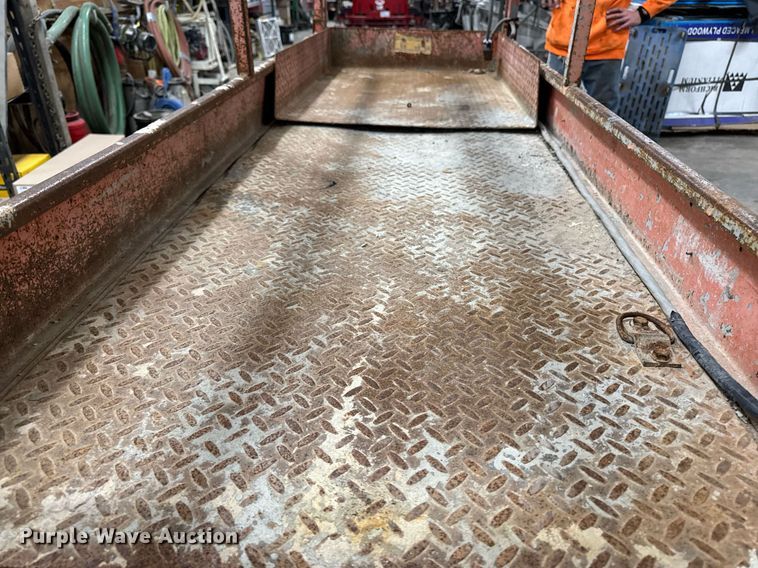 image for item DT0684 2005 Skyjack SJ 3220 scissor lift