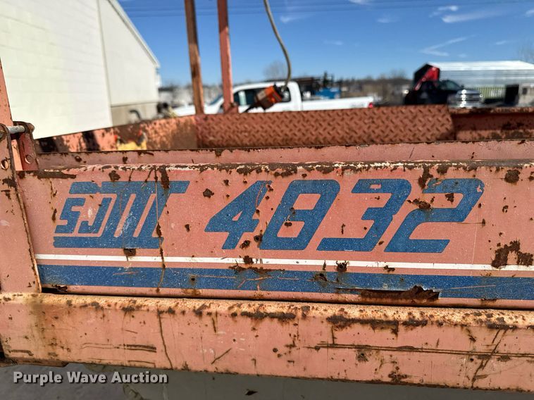 image for item DT0686 2000 Skyjack SJ III 4832 scissor lift