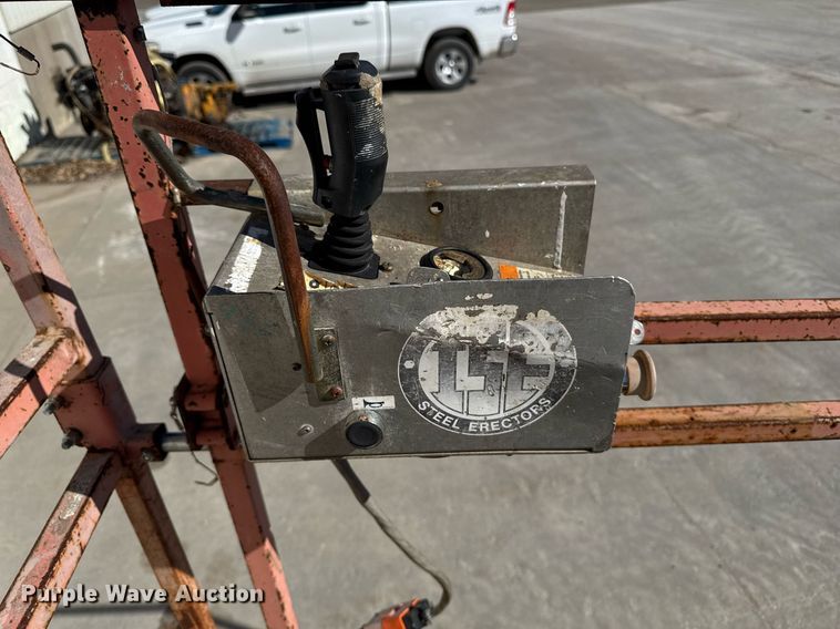 image for item DT0686 2000 Skyjack SJ III 4832 scissor lift