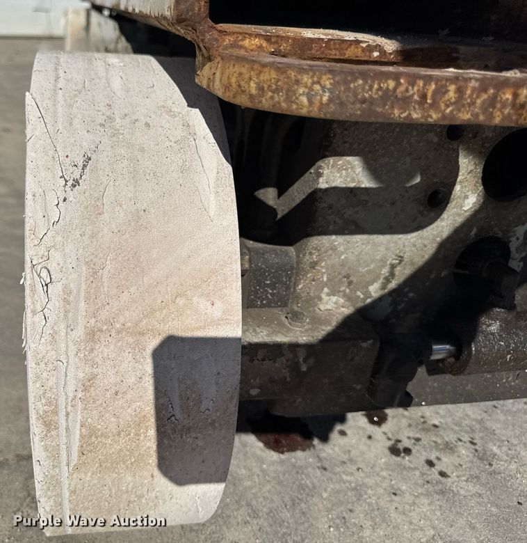 image for item DT0686 2000 Skyjack SJ III 4832 scissor lift