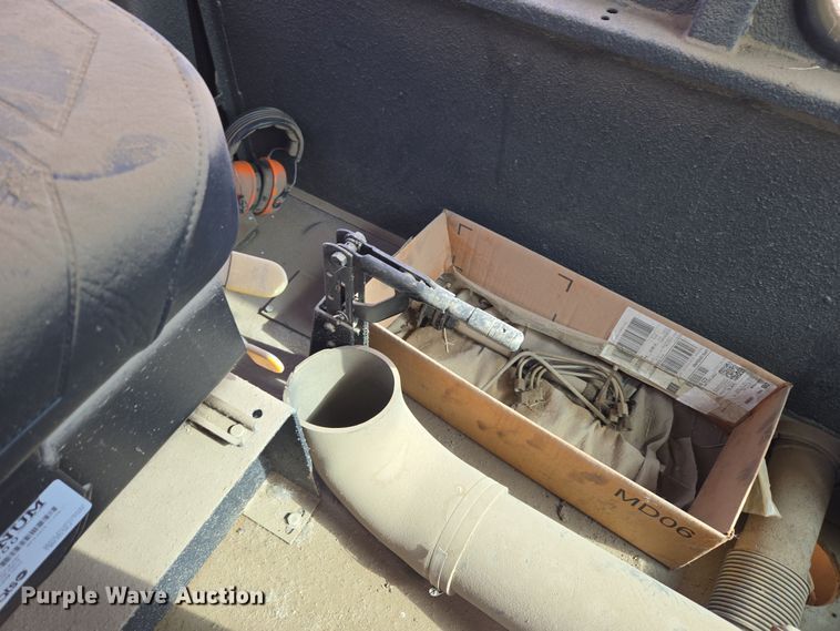 image for item DT7058 Rex 3-35 soil compactor