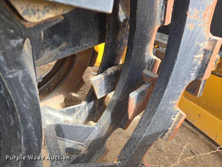 image for item DT7058 Rex 3-35 soil compactor