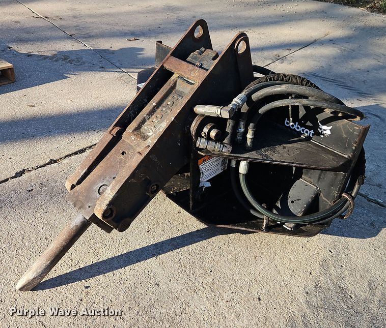 image for item DT7635 Bobcat 3570 skid steer breaker