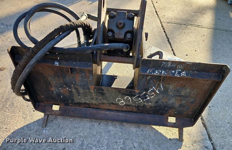 image for item DT7635 Bobcat 3570 skid steer breaker