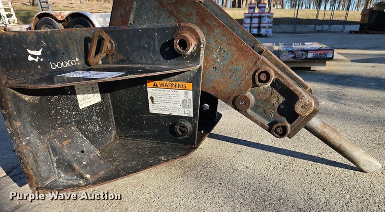 image for item DT7635 Bobcat 3570 skid steer breaker