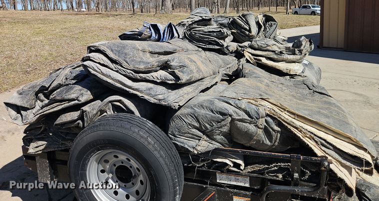 image for item DT7638 Approximately 37 concrete blankets