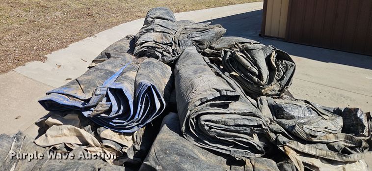 image for item DT7638 Approximately 37 concrete blankets