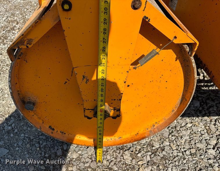 image for item DU3363 2011 LeeBoy 400 Super double drum vibratory roller