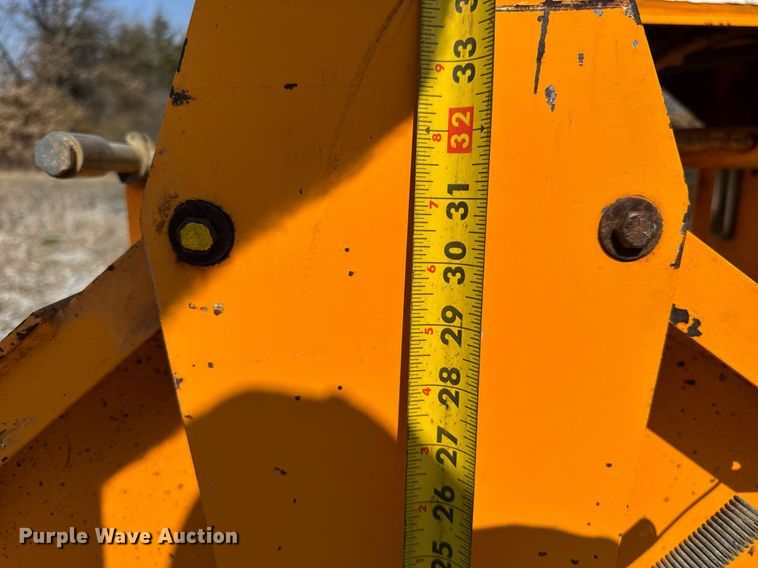 image for item DU3363 2011 LeeBoy 400 Super double drum vibratory roller