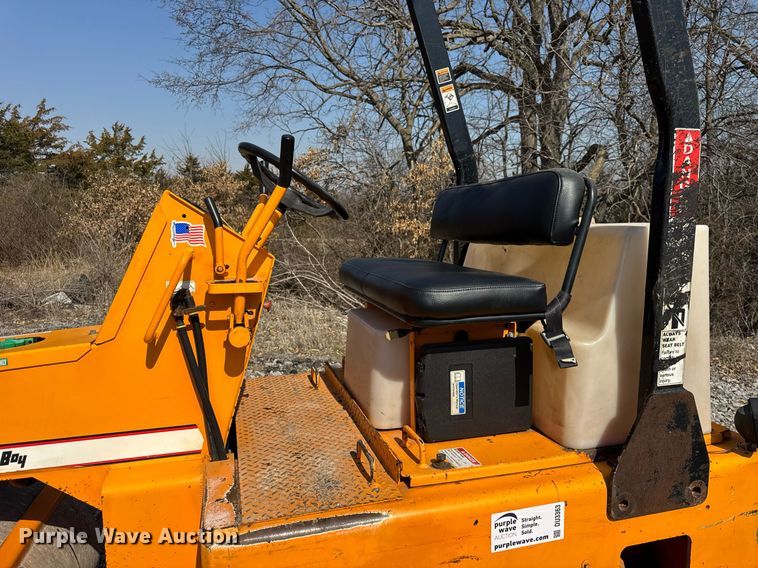 image for item DU3363 2011 LeeBoy 400 Super double drum vibratory roller